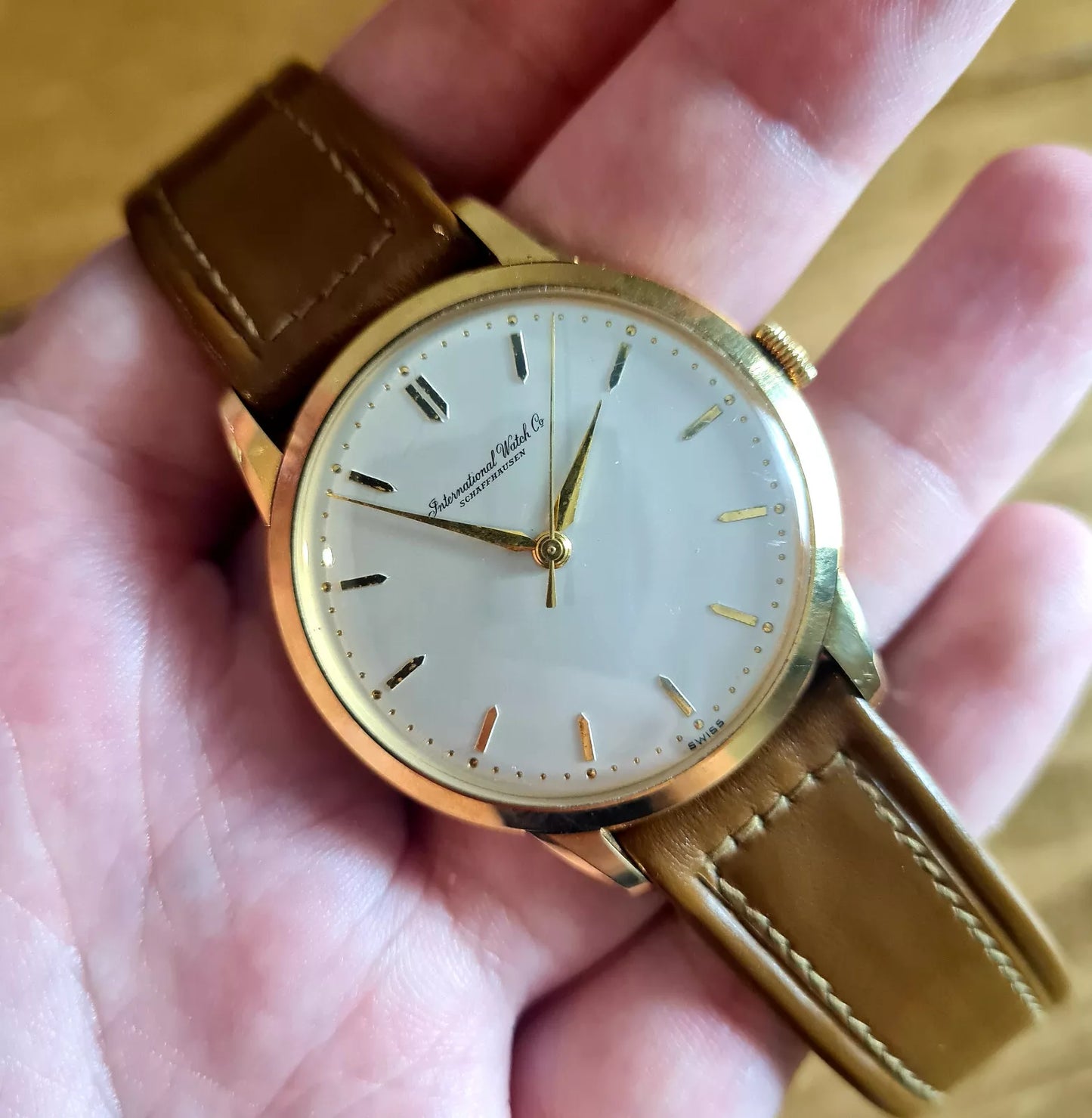 Vintage IWC schaffhausen 18ct Gold Watch | Calibre 89