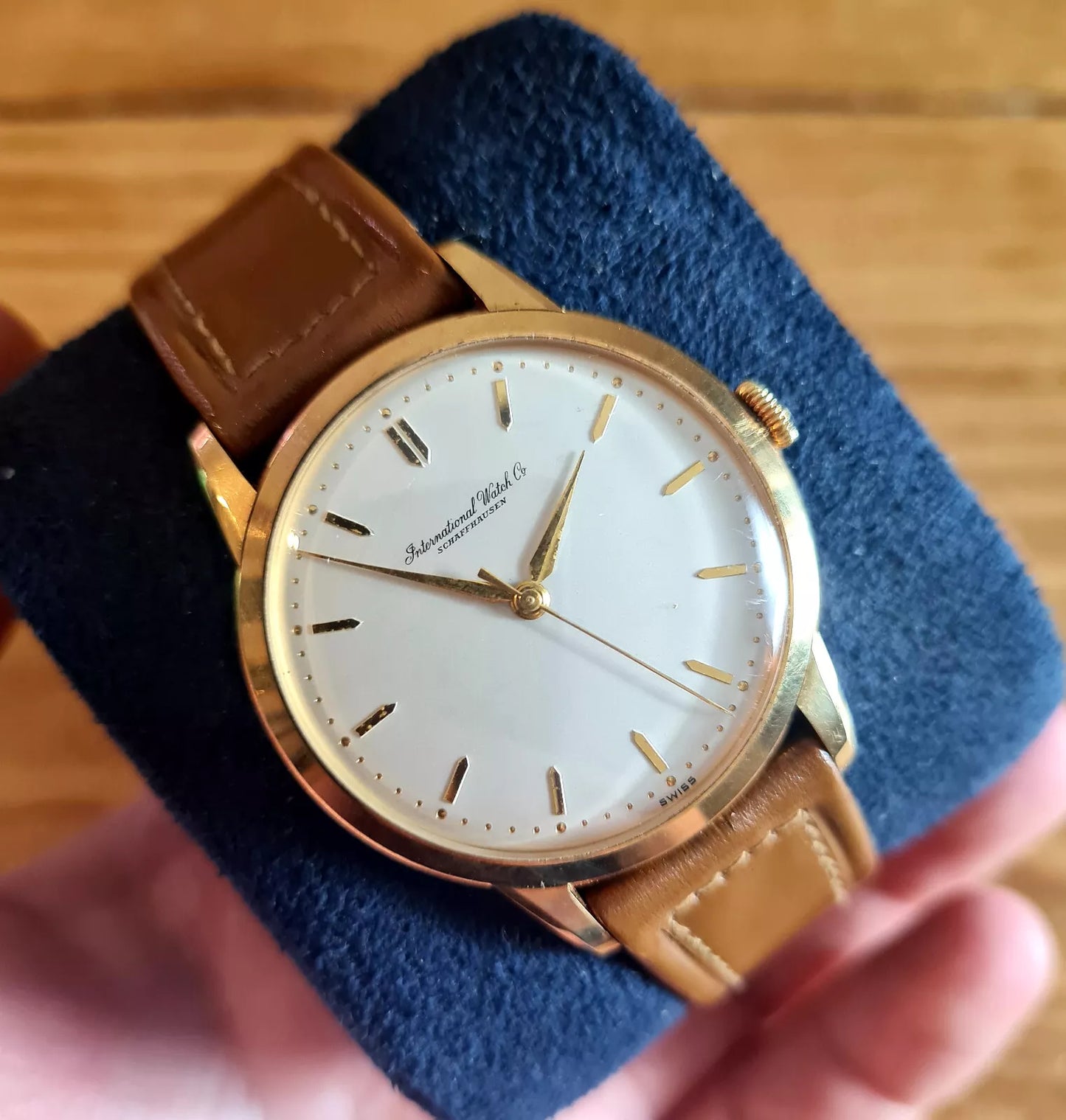 Vintage IWC schaffhausen 18ct Gold Watch | Calibre 89