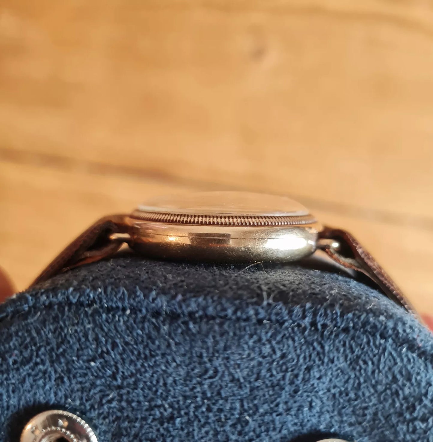 Omega Vintage 9K Gold with sub dial (Circa 1930's) Serviced