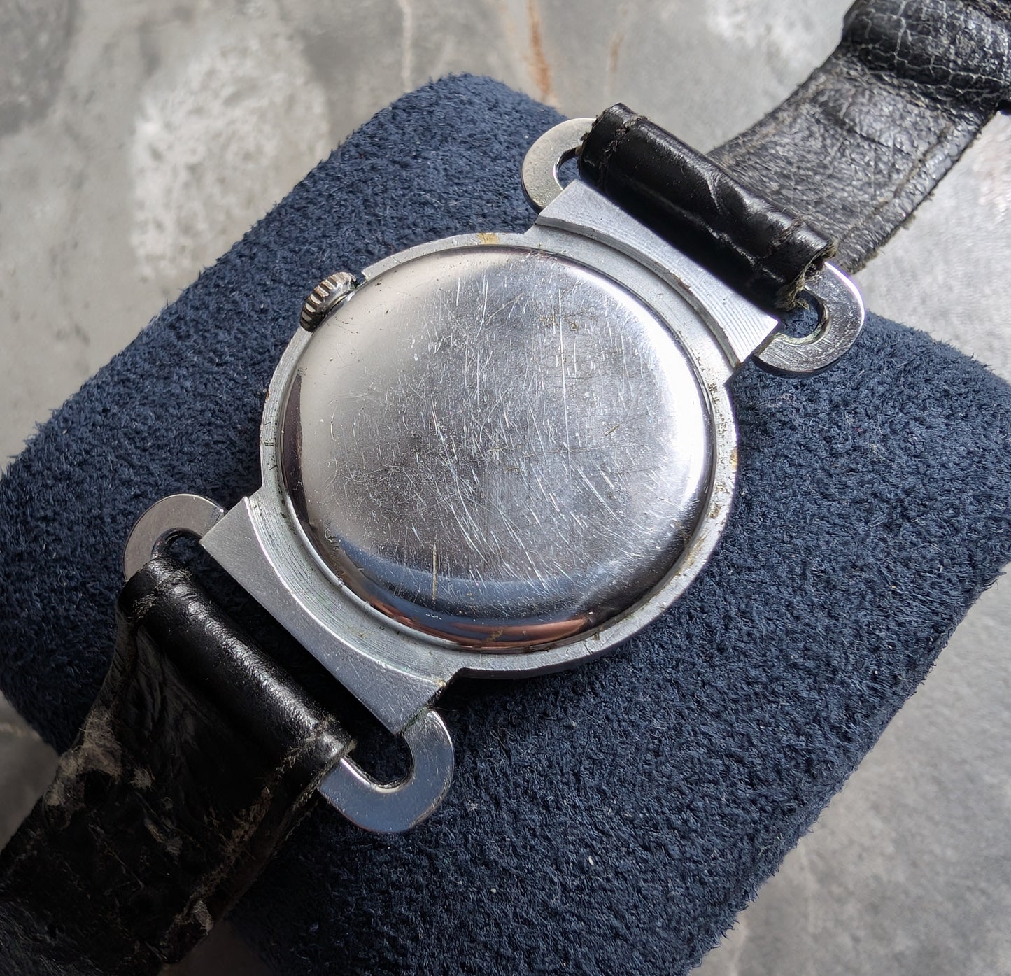 Vintage 1935 Omega Scarab Steel Wristwatch | Black Gilt Dial