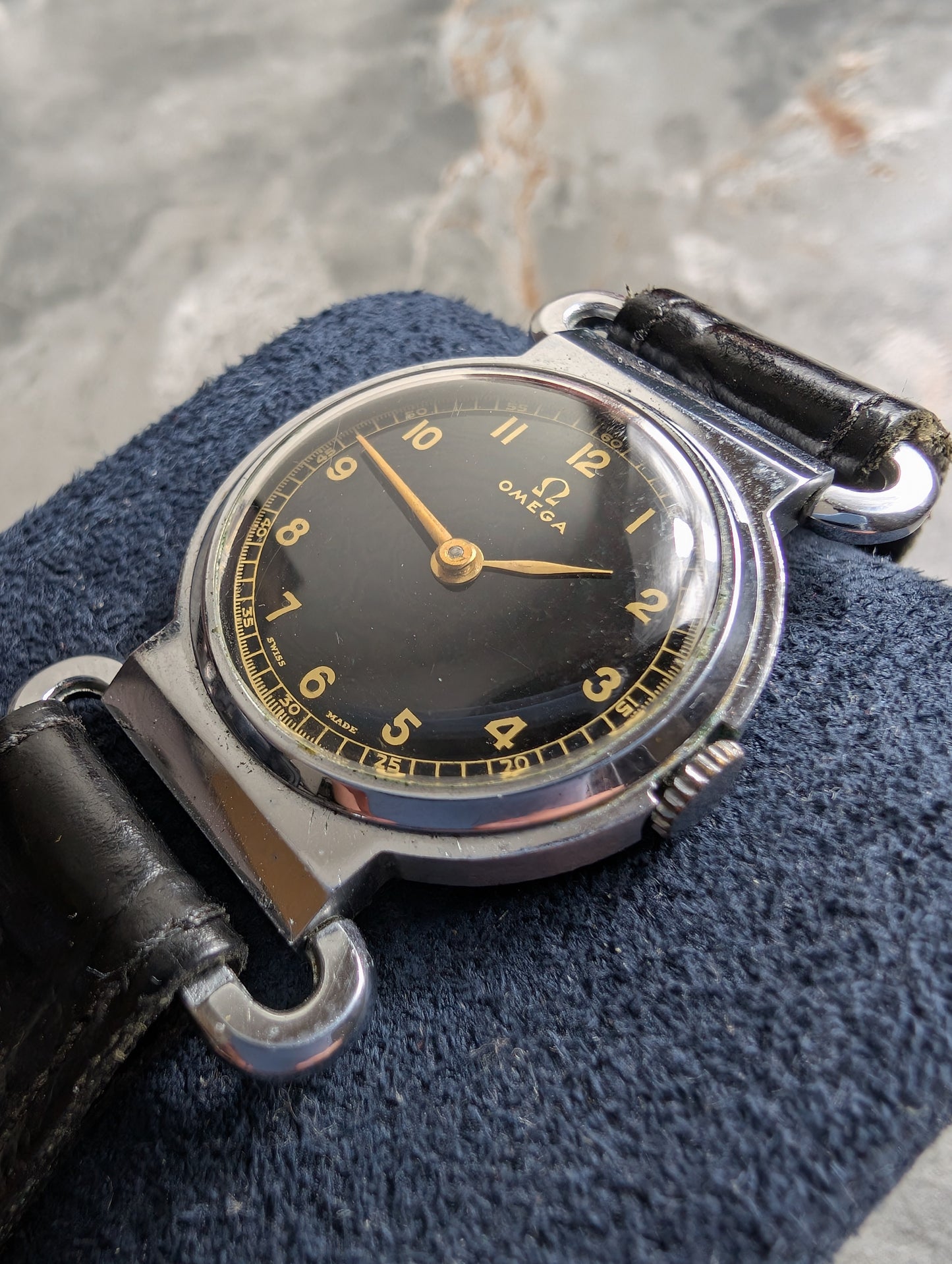 Vintage 1935 Omega Scarab Steel Wristwatch | Black Gilt Dial