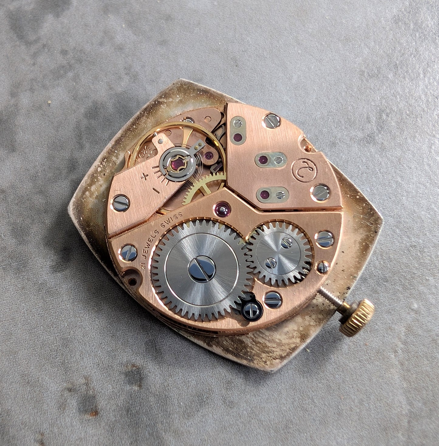 Excalibur 9ct Gold 17 Jewel Watch