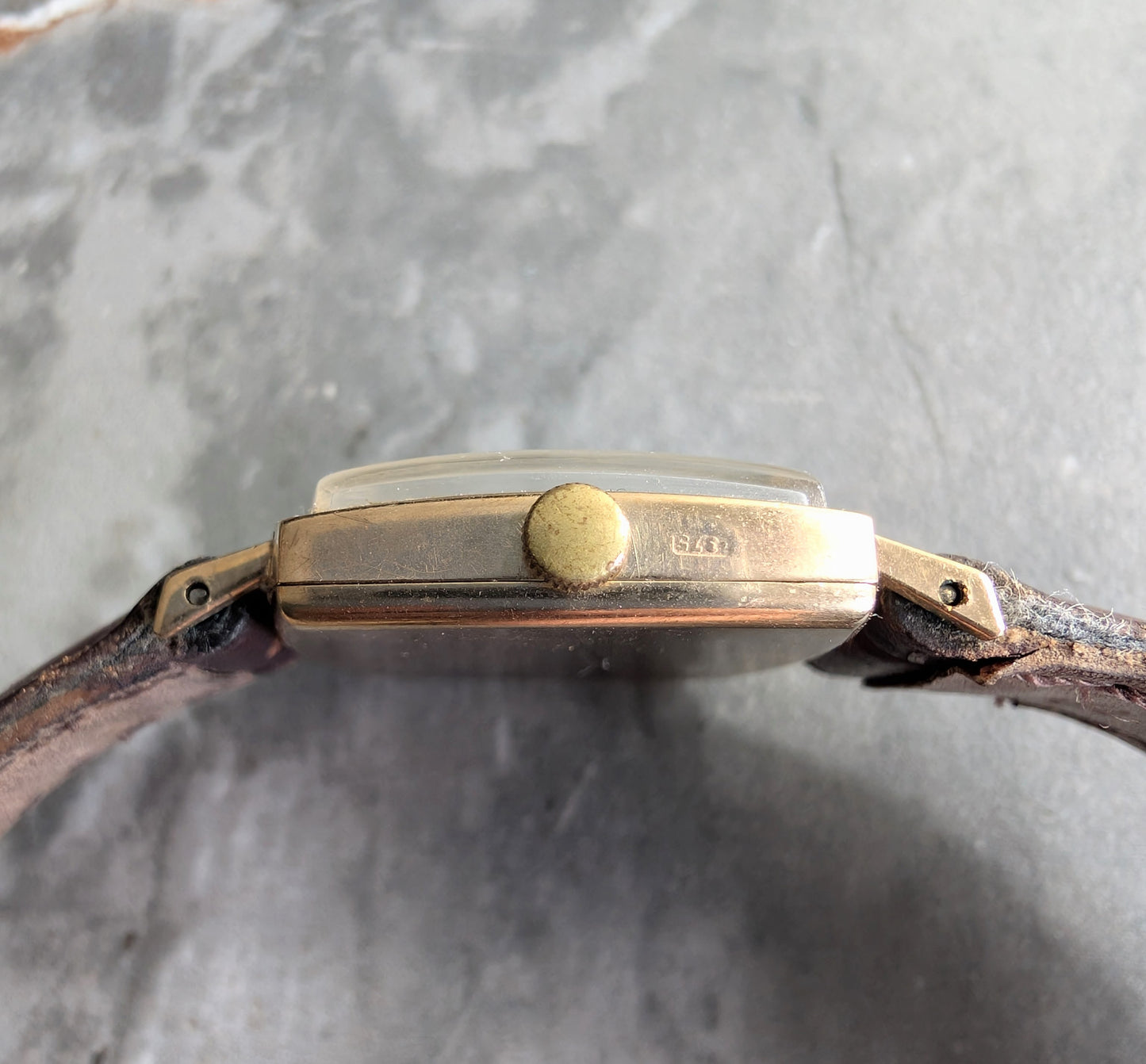 Excalibur 9ct Gold 17 Jewel Watch