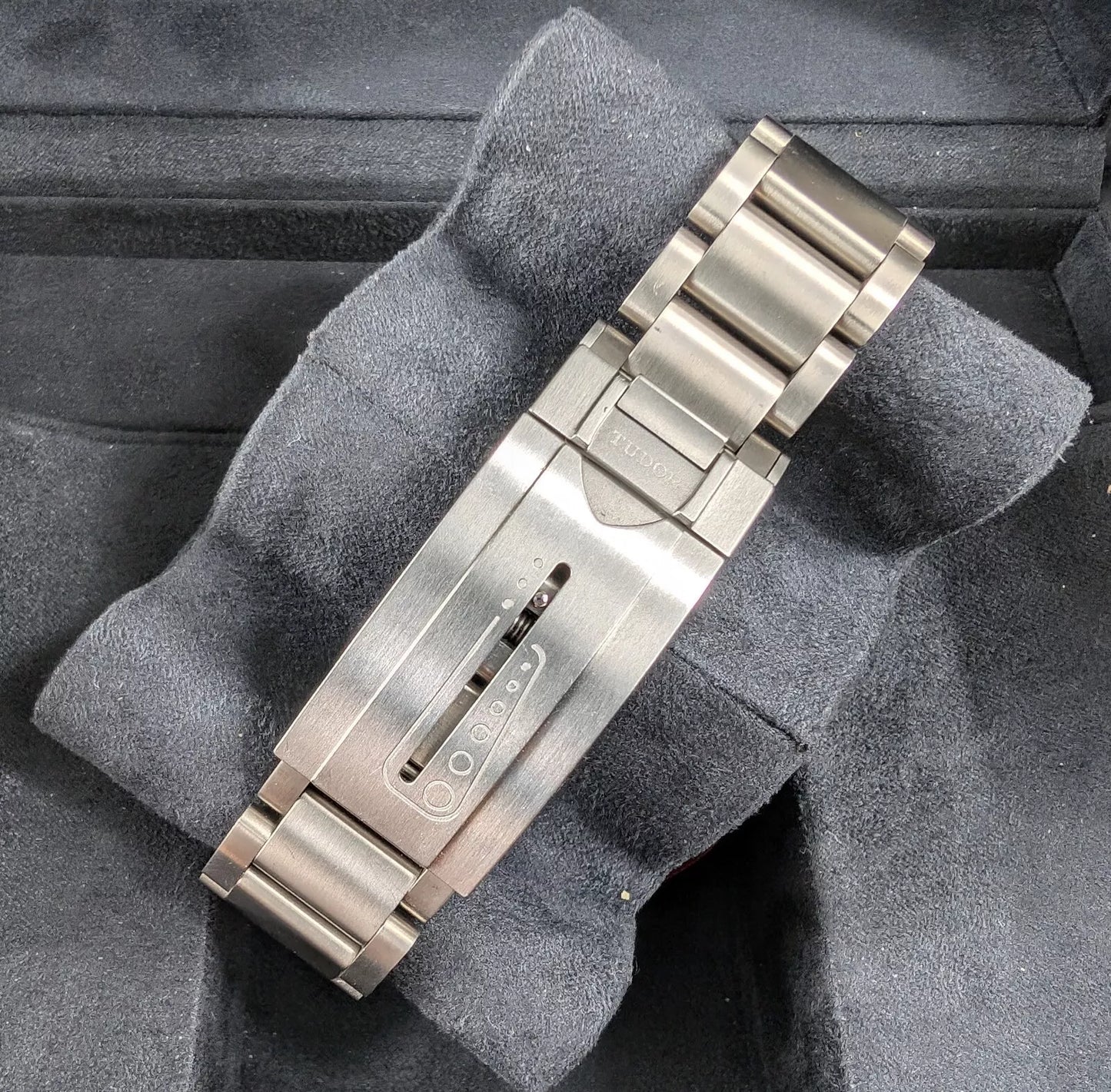 TUDOR Pelagos Blue Titanium Bracelet Watch | Full Box and Papers 25600TB