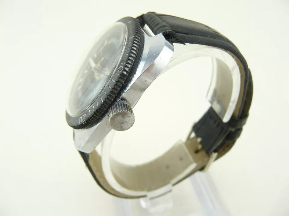 Fellowcrest Naval Date Divers Style Vintage Watch Early 70's