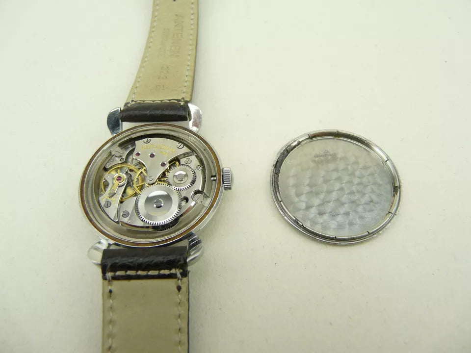 Vintage 1946 Jaeger Lecoultre Watch | Rare Fancy Lugs